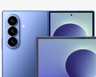 Közelkép a Galaxy Z Fold8 Ultra készülékről és annak ismerős kialakításáról.