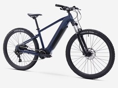 A Decathlon új Rockrider E-EXPL 140 e-bike (a képen) már kapható Európában. (Kép forrása: Decathlon)