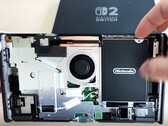 A Nintendo Switch 2 új változata lehetővé teszi az akkumulátor egyszerű cseréjét.
