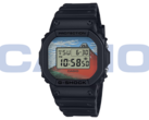 A Casio G-Shock DW-5600KHG24-1JR (a képen) Hokusai Edo-korabeli műveinek ukiyo-e stílusú nyomatai láthatók. (Kép forrása: Casio - Szerk.)