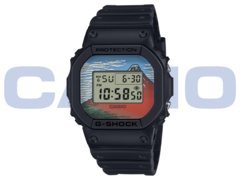 A Casio G-Shock DW-5600KHG24-1JR (a képen) Hokusai Edo-korabeli műveinek ukiyo-e stílusú nyomatai láthatók. (Kép forrása: Casio - Szerk.)
