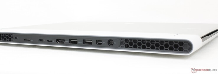 Hátul: 3,5 mm-es fejhallgató, 1x USB-C w/ Thunderbolt 4 + USB4 + PD + DisplayPort 1.4, 1x USB-C 3.2 Gen. 2 w/ PD + DisplayPort 1.4, HDMI 2.1, 2x USB-A 3.2 Gen. 1, Mini DisplayPort 1.4, hálózati adapter
