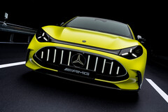 Az új Mercedes-AMG GT 4-Door Coupe az első sorozatgyártású EV, amely három forradalmi axiális áramlású motort használ, amelyek akár 1153 lóerős csúcsteljesítményt is képesek leadni