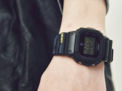 A Casio G-Shock x Converse Tokyo DW-5600X óra (a képen) megjelent Japánban. (Kép forrása: Converse Tokyo)