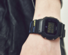 A Casio G-Shock x Converse Tokyo DW-5600X óra (a képen) megjelent Japánban. (Kép forrása: Converse Tokyo)
