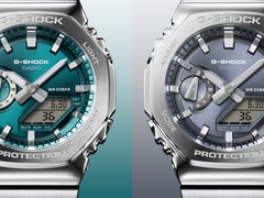 A képen látható Casio G-Shock GM-2110D-3A1 (balra) és GM-2110D-8A (jobbra). (Kép forrása: Casio)