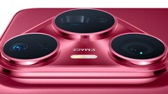 Feltűnő vörösben: A Huawei bemutatja a Pura 80 Pro+ kameramodulját a piacra dobás előtt. (Kép forrása: Huawei)