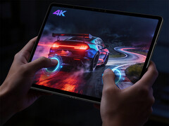 A 13 hüvelykes Legion Y900 játéktábla a Snapdragon 8 Elite Gen 5-tel lesz felszerelve. A képen: egy promóciós kép, amelyen a táblagépen egy versenyjáték fut. 