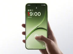 A OnePlus 15T (a képen) a OnePlus 15 kisebb alternatívája.