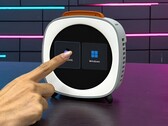 A Piston V játékra szánt mini PC már megvásárolható a Kickstarteren, és 16 GB DDR5 RAM-mal, valamint egy nagy teljesítményű Ryzen AI 9 APU-val van felszerelve. 