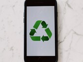 A régi mobiltelefonok felhasználhatók környezetbarát új informatikai koncepciókhoz.