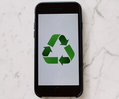 A régi mobiltelefonok felhasználhatók környezetbarát új informatikai koncepciókhoz.