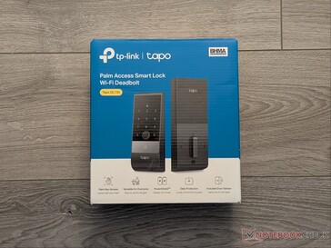 A DL130 intelligens zár kiskereskedelmi csomagolása.