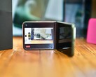 A Razr Plus 2026 (Razr 70 Plus) számos különböző lehetőséget kínál a beépített kamerák innovatív használatára.