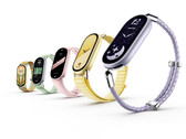 A Smart Band 11 négy változatban kapható. A képen: a viselhető eszköz különböző színváltozatokban és szíjakkal.