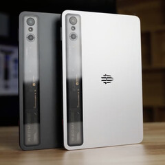A RedMagic Gaming Tablet 3 Pro kétféle színben lesz elérhető a megjelenéskor. (Kép forrása: RedMagic)
