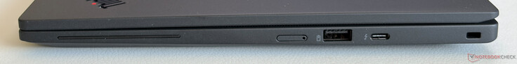 Jobb oldal: Nano-SIM-kártyahely, USB-A 3.2 Gen.2 (5 Gbps, tápellátásos), USB-C 4.0 Thunderbolt 4-es támogatással (40 Gbps, DisplayPort 2.1, Power Delivery), Kensington Nano biztonsági nyílás