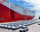 A BYD shenzeni autószállítója 7000 elektromos autóval indul Brazíliába (Kép forrása: PDChina on X)
