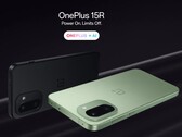 A OnePlus 15R szénfekete és mentaszínű változatban.