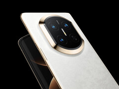 A Mate X7 a többféle megjelenési szín egyikében. (Kép forrása: Huawei)