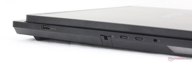 Balra: USB-A (10 Gbps), RJ-45, 2x USB-C Thunderbolt 4 w/ DisplayPort 2.1 + Power Delivery 3.0 140 W), 3,5 mm-es fejhallgató