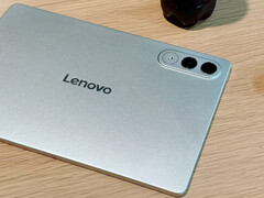 A(z) Xiaoxin Tablet GT Pro megerősítést nyert, hogy 8 860 mAh kapacitású akkumulátorral rendelkezik. A képen: a tab hátlapja. (Kép forrása: Lenovo)