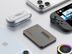 A Plus verziók valamivel jobb mágneses kialakítással rendelkeznek, mint a nem Plus modellek. A képen: a 10K Blade 2+ a körülötte lévő eszközökkel.