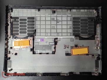 Hűtőbetétek az SSD foglalatokhoz