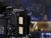 A Panasonic Lumix S1RII úgy tűnik, hogy hasonlít a Lumix S5II-re (a képen). (Kép forrása: Panasonic/various - szerk.)