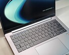 Asus ExpertBook PM3 (kép forrása: Notebookcheck)