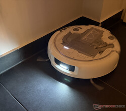 A Romo P a saját útját világítja meg a sötétben