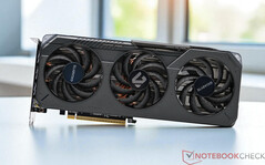 A Radeon RX 9050 az itt látható RX 9060 XT olcsóbb alternatívája lesz