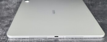 Rendben: C típusú USB 3.2 Gen1 port, mikrofon, hangszóró