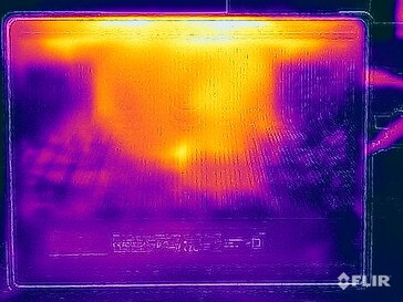 Felületi hőmérsékletek a stresszteszt során (alul)