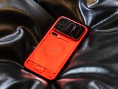 A globális Xiaomi 18 Pro (Max) Európában nem lesz elérhető áttetsző piros kiadásban, helyette azonban egy másfajta pirosra lehet számítani.