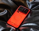A globális Xiaomi 18 Pro (Max) Európában nem lesz elérhető áttetsző piros kiadásban, helyette azonban egy másfajta pirosra lehet számítani.
