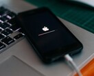 Az iOS 26.5.2 verzió néhány biztonsági javítást tartalmaz az iPhone-felhasználók számára