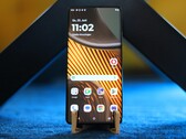 Motorola Edge 50 Ultra okostelefon felülvizsgálata - A periszkópos zoomer hatalmas tárolókapacitással