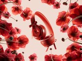 A Jennie különleges kiadású Beats Solo 4 fejhallgató élénk Ruby Red színben pompázik. (Kép forrása: Beats by Dre)