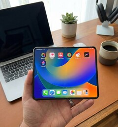 Generált render alapján összecsukható iPhone alapján szivárgások.