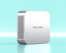 A Peladn W05 mini PC Core i5-13500H processzorral rendelkezik, és kialakításában a minimalizmus és az elegancia jellemzi