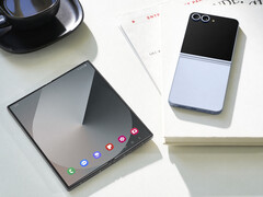 Az idei nyári Galaxy Unpacked eseményen nem két, hanem három új, a képeken látható hatodik generációs hajtogatható modellt mutathatnak be. (Kép forrása: Samsung)