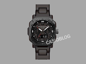 A Casio Pro Trek x White Mountaineering PRW-B1000WM-1 kollaborációs óra, a képen a Casioblog szöveggel szürke háttér előtt. (Kép forrása: Casioblog)