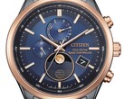 Közelkép a Citizen BY1036-53L Eco-Drive holdfázis-óráról, kék számlappal, rózsaszín arany színű kerettel, fekete rozsdamentes acél tokban, analóg holdfázis-kijelzővel a 6 órás pozícióban