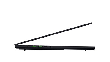 Razer Blade 16 oldalszög (Kép forrása: Razer PR)
