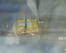Szöggel átszúrt új akkumulátor (Kép forrása: Sun, Y., Zuo, C., Wang, H. et al 2025; AI-edited)