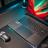 Az RTX 5090 laptop és a mini LED egy játék laptop belsejében - Asus ROG Strix SCAR 16 2025 felülvizsgálat