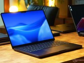 Apple A következő tizenkét hónapban két generációs MacBook Pro-t tervez piacra dobni.