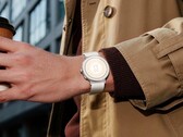 A Realme Watch S5 szemet gyönyörködtető dizájnnal rendelkezik.