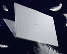 A Lenovo Googlebook 15 Cloud Grey színben, magnéziumötvözetből készült kivitelben kapható.